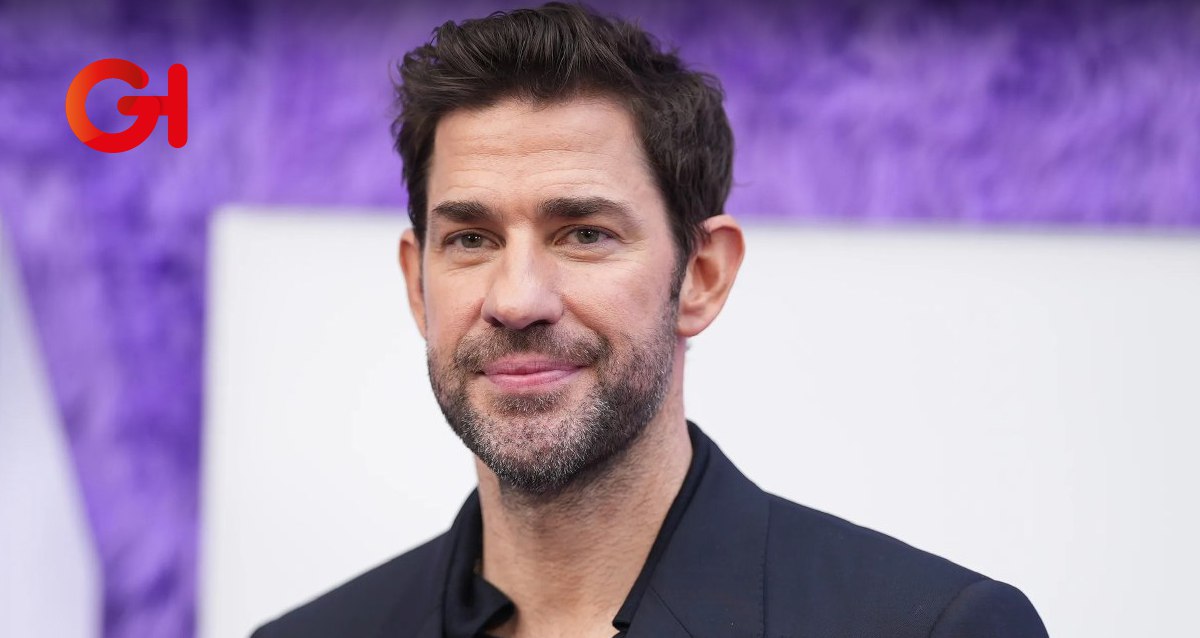 John Krasinski es nombrado el hombre vivo más sexy de 2024 por People