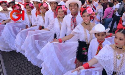 Xalapa bate récord con la mayor cantidad de personas bailando "La Bamba"